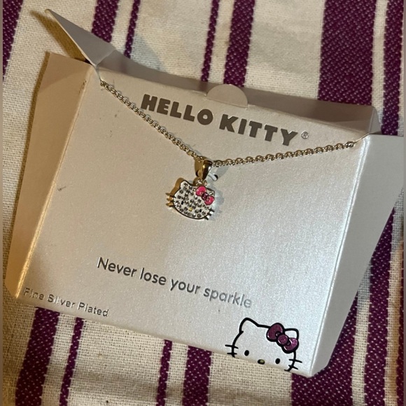 NWT Hello Kitty Gift set includes all items shown and necklace and earrings!! - Picture 10 of 11